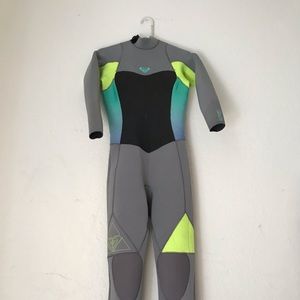 Roxy 4:3 wetsuit size 8!